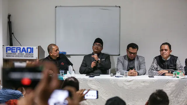 Dewan Pimpinan Cabang Peradi Jakarta Barat melayangkan somasi terhadap pengacara bernama lengkap Hotman Paris Hutapea ini.