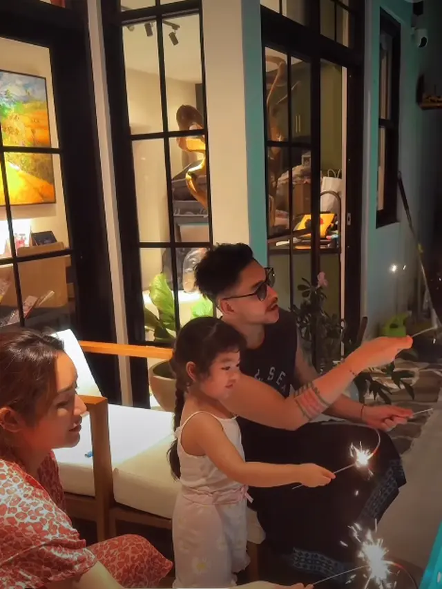 Taman Samping Rumah Siti Badriah dan Krisjiana (Foto: Instagram @sitibadriahh)