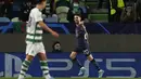 Gelandang Manchester City Bernardo Silva merayakan gol keempat timnya yang dicetak ke gawang Sporting Lisbon pada leg pertama 16 besar Liga Champions di Estadio Jose Alvalade, Rabu (16/2/2022) dini hari WIB.  Manchester City mampu mengalahkan tuan rumah Sporting CP 5-0. (AP Photo/Armando Franca)