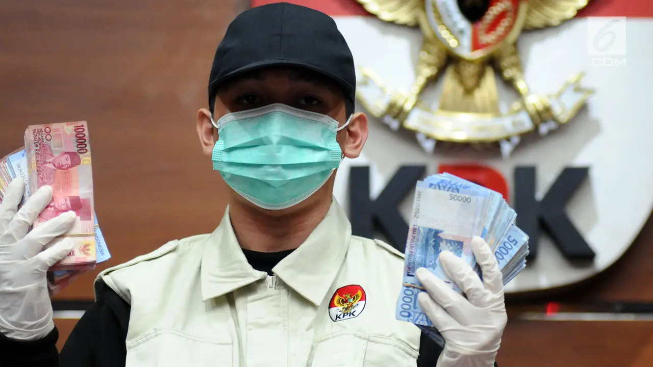 KPK Tunjukkan Barang Bukti OTT Bupati Batubara