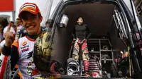6 Pembalap MotoGP dan Kebiasaan-kebiasaan Anehnya
