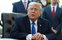 Donald Trump Berlakukan Tarif Baru untuk 60 Mitra Dagang