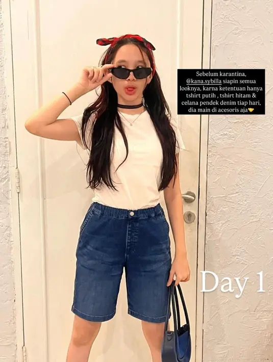 Di hari pertama, Sybil tampil santai namun tetap stylish dengan padu padan kaus putih, denim shorts, dan sneakers putih. Penampilannya semakin mencuri perhatian berkat detail seperti kaus kaki ber-list biru, kacamata hitam, choker sederhana, gelang, serta bandana merah yang menjadi aksen menarik. Shoulder bag berbahan denim menambah kesan kasual yang modern.  [@zaskiadyamecca].