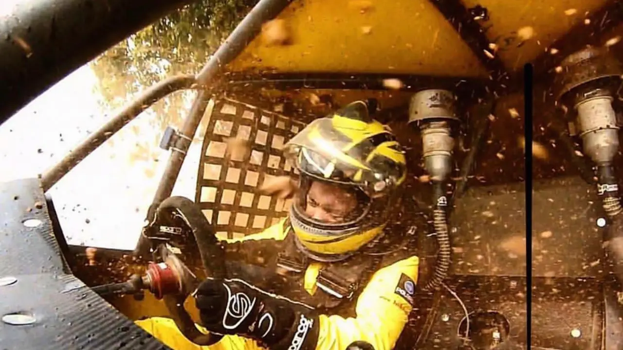 Sudirman Andi Arsyad cukup dikenal sebagai salah satu pembalap offroad handal di Indonesia.