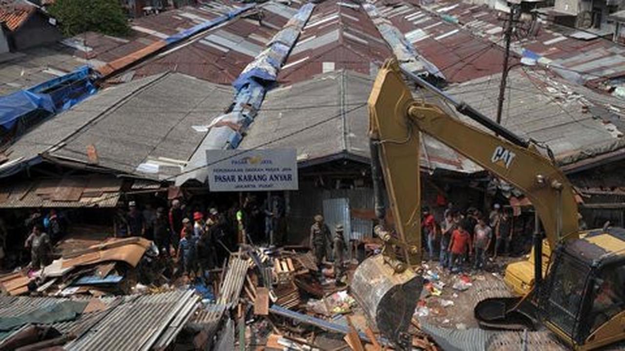 Ahok: Pasar Karang Anyar tetap dibongkar hari ini!