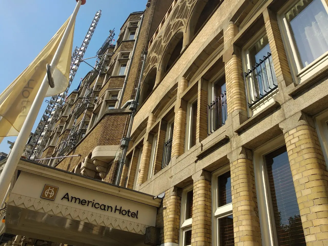 Lokasi bulan madu Mata Hari hingga markas Nazi, Hotel American Amsterdam yang dibangun pada 1880  punya sejarah yang panjang (Liputan6.com/Elin Yunita Kristanti)