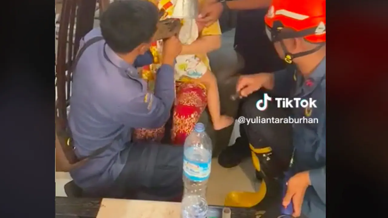 Viral Video Anak Terjebak di Loyang Kue