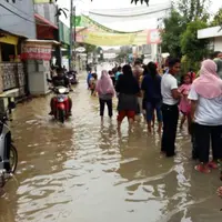 Potensi hujan lebat yang bisa menyebabkan banjir diprediksi masih akan terjadi dibeberapa wilayah di Indonesia. (Liputan6.com/Achmad Sudarno)