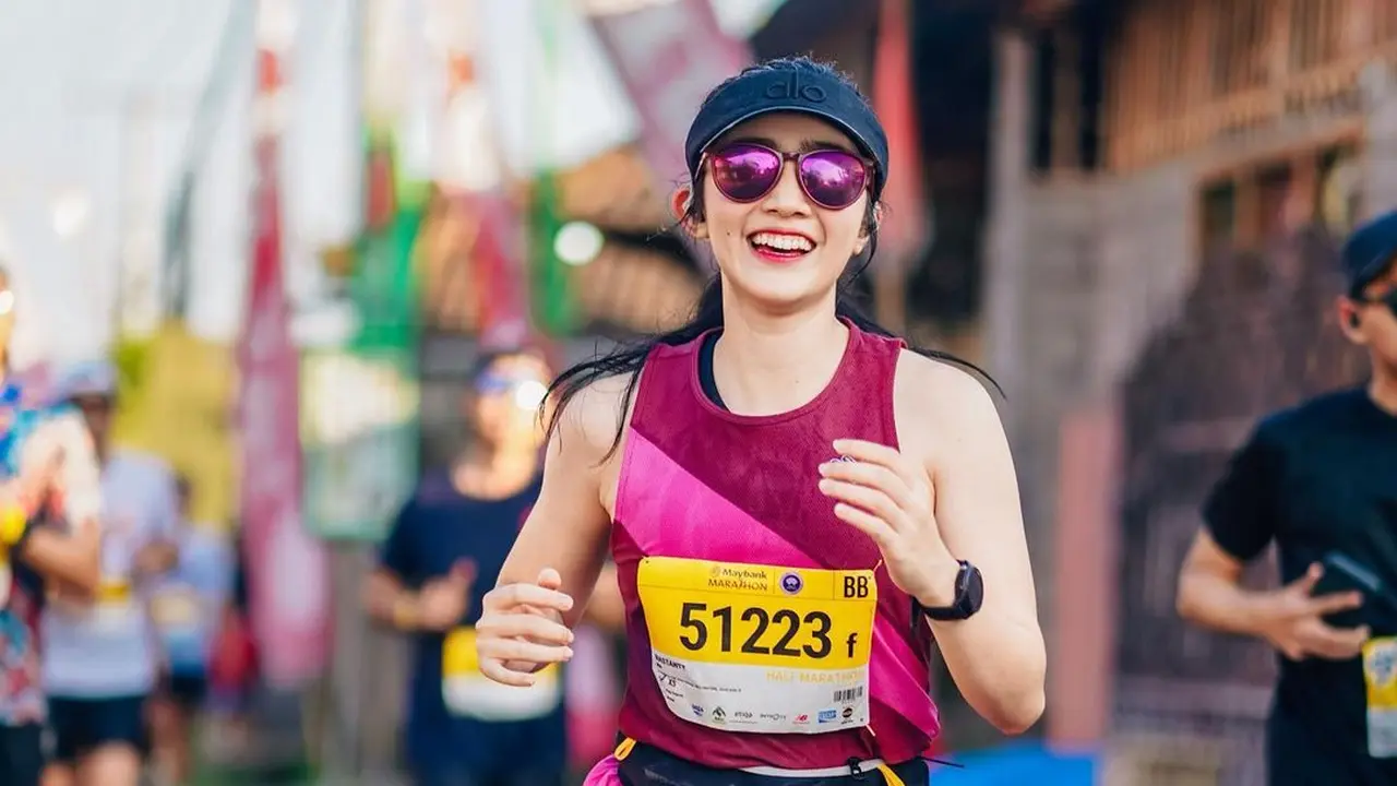 Outfit Sporty dari Febby Rastanty