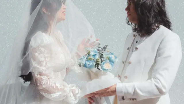 Baru Terungkap! Ayushita Menikah dengan Gerald Situmorang, Tampil Menawan dengan Dress Pengantin Klasik Putih