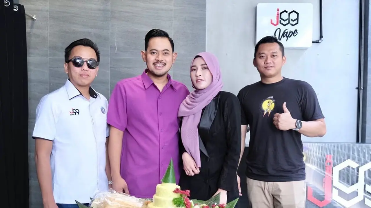 Gilang Widya Pramana saat peluncuran J99Vape