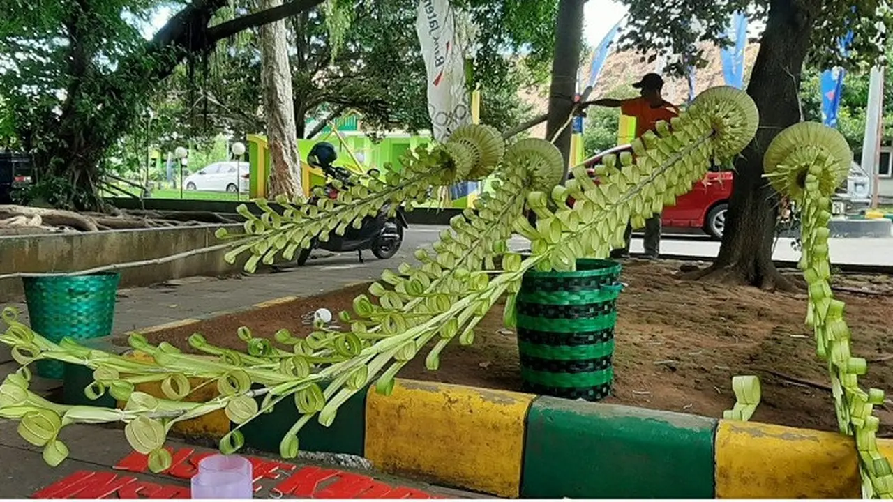 Lomba Penjor Peringatan Hari Kartini