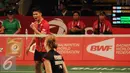 Ganda campuran Indonesia, Praveen Jordan berteriak usai laga melawan Joachim F Nielsen/Christina Pedersen di Total BWF World Championships 2015 di Jakarta, Kamis (13/8/2015). Jordan/Debby unggul 22-20, 19-21, 23-21. (Liputan6.com/Helmi Fithriansyah)