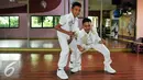 Two Brother berpose saat menggelar latihan bersama di Jakarta, Senin (2/6/2016). Ketiga next filanis dance tersebut ialah Unlimited PAZcrew, Dio dan Two Brother. (Liputan6.com/Yoppy Renato)