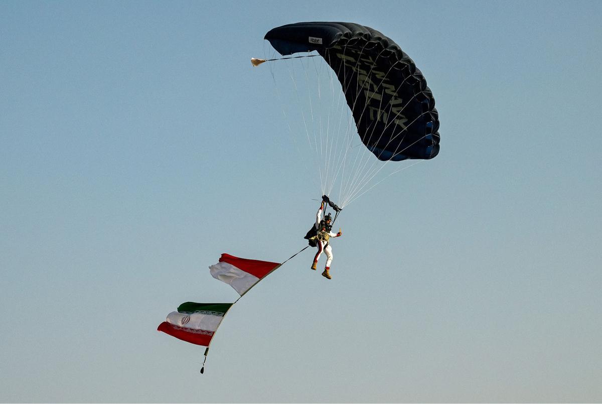 Kapal Perang TNI AL KRI Bung Tomo Ikuti Aman Exercise di Pakistan