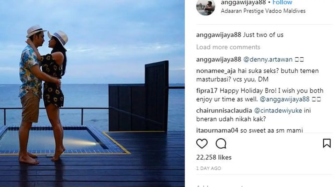 Dewi Perssik honeymoon di Maladewa