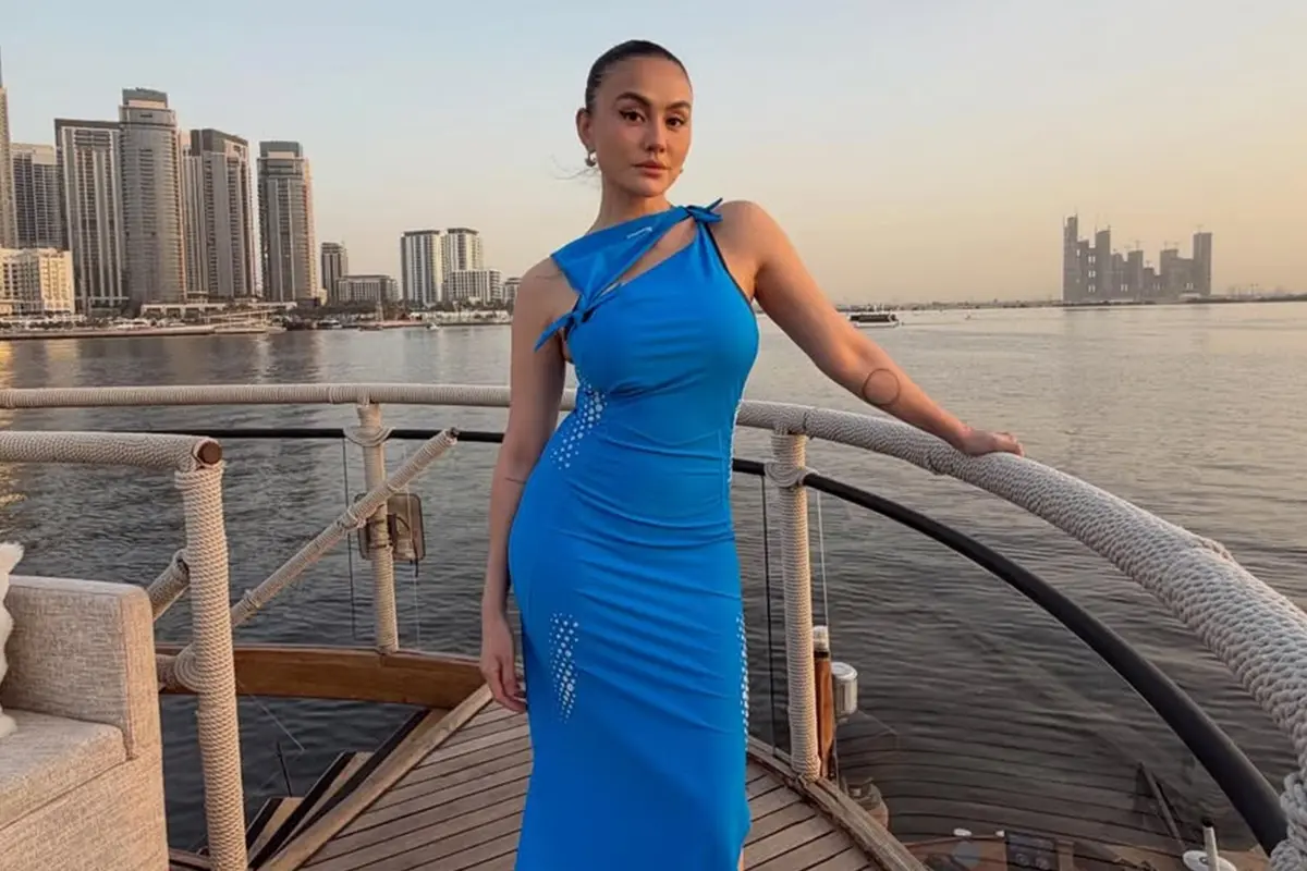 5 Artis Indonesia Liburan ke Dubai 2026, Valerie Thomas hingga Agnez Mo