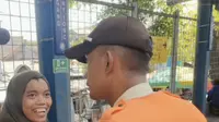 Detik Mencekam di Stasiun: Wanita Pendorong Security Ternyata ODGJ