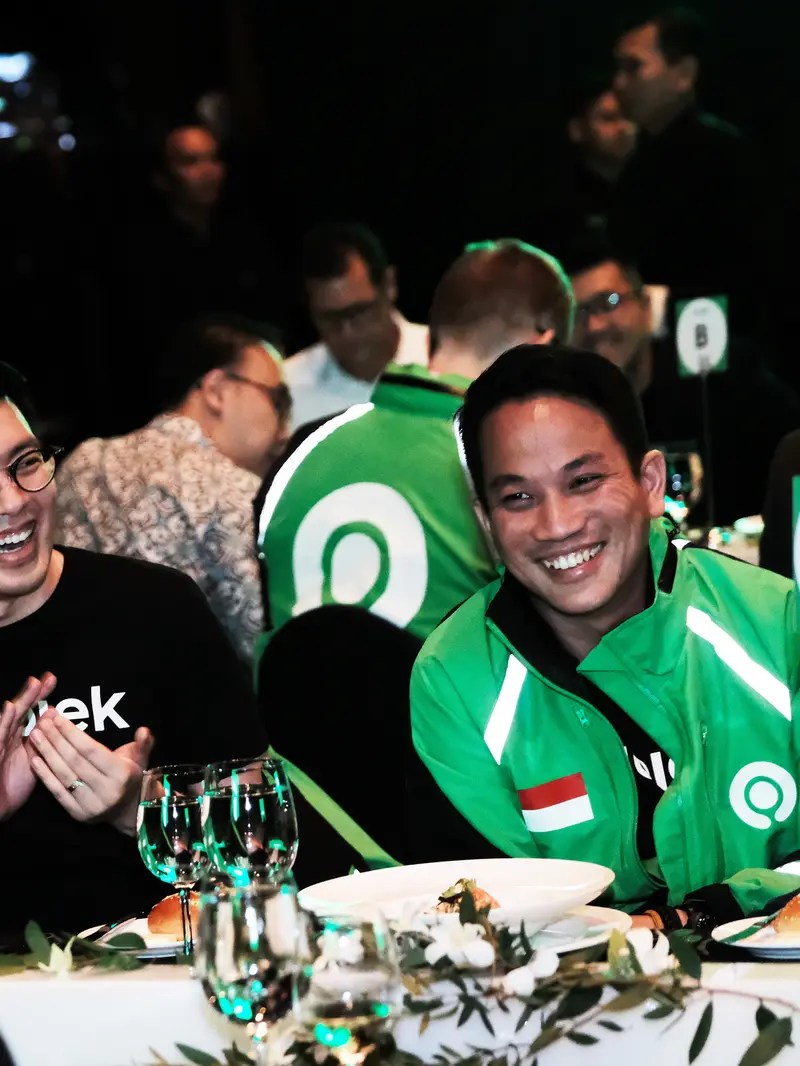 Co-CEO Gojek Kevin Aluwi dan Andre Soelistyo (foto: Gojek).