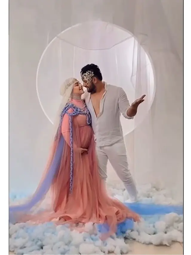 6 Potret Maternity Shoot Irish Bella dalam Berbagai Tema, Mesra Bareng Ammar Zoni