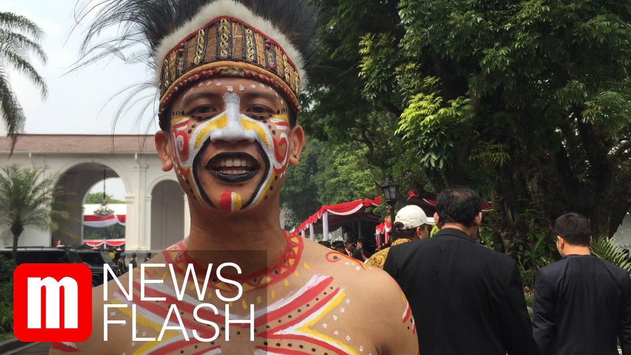 VIDEO: Cerita Syarif, Ajudan Jokowi yang Jadi Sorotan Karena Kenakan Baju Adat Papua