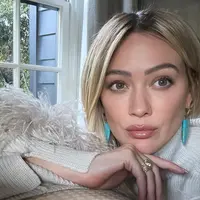 Teknik makeup yang sempurna untuk close-set eyes (foto: Instagram/hillaryduf)