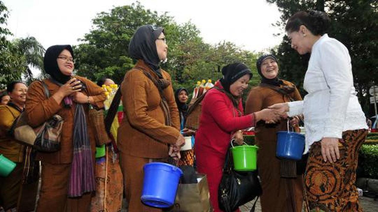 Istri Foke ajak penjual jamu gendong buka puasa bersama