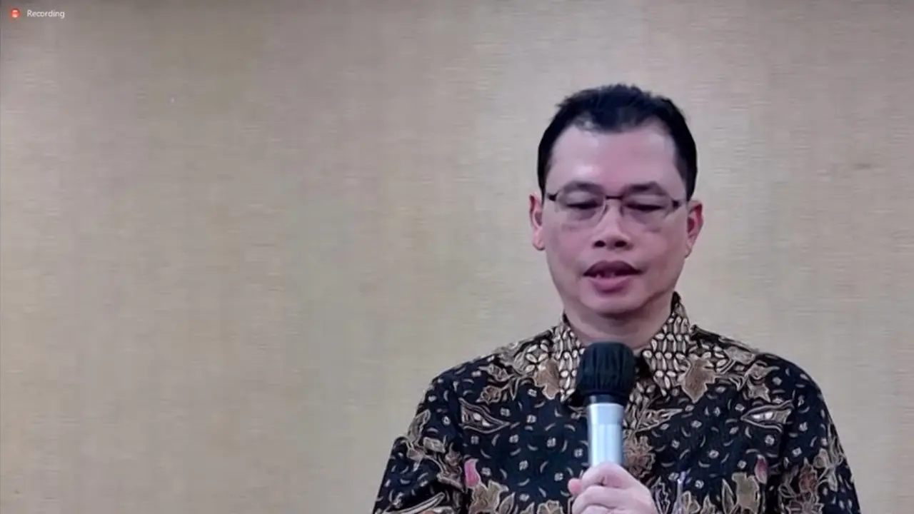 Deputi Bidang Reformasi Birokrasi, Akuntabilitas Aparatur, dan Pengawasan Kemenpan RB, Erwan Agus Purwanto. Foto: Zoom