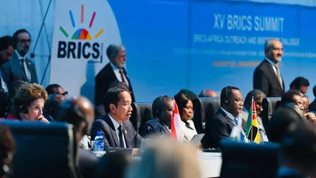 Presiden Jokowi menghadiri KTT BRICS di Johannesburg, Afrika Selatan