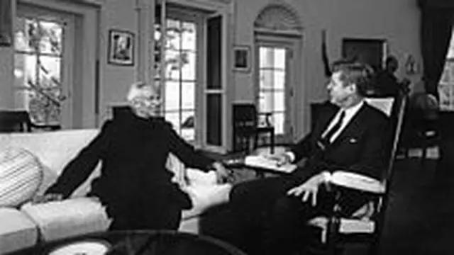 Sarvepalli Radhakrishnan bersama John F. Kennedy.