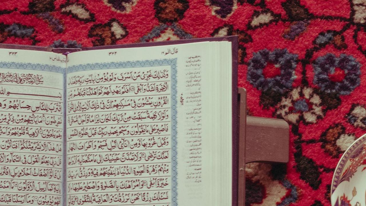 Bacaan-Bacaan dalam Sholat Dzuhur