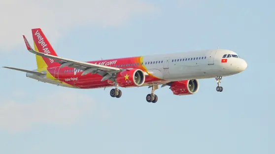 Pesawat VietJet Mendarat Darurat di Makassar, Ada Penumpang Sesak Napas