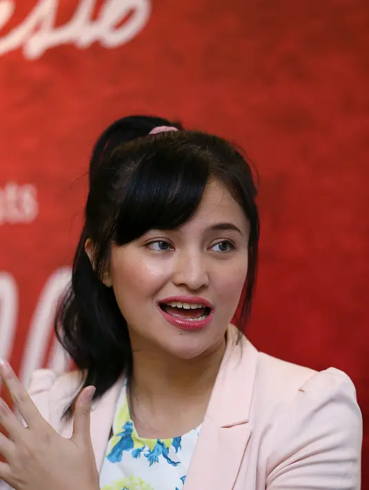 Dia mungkin tak tampak seperti Marshanda yang kita kenal, namun harus diakui bahwa dia makin cantik (Foto: Galih W Satria)