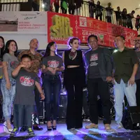 Nikita Mirzani saat premiere film Otajin di Gorontalo. (Istimewa)