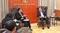 Menhub bertemu dengan Menteri Transportasi Malaysia Loke Siew Fook membahas sejumlah hal dalam rangka penguatan kerjasama kedua negara di sektor transportasi (dok: BKIP)