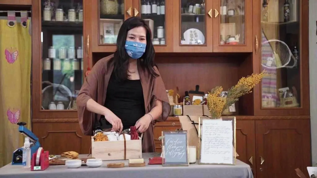 Wanita Ini Bangun Bisnis Hampers Sambil Merawat Ibunya yang Kena Kanker di Jemput Rezeki