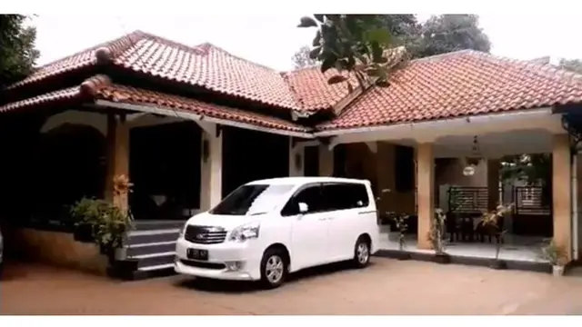 Sinetron Tukang Haji Naik Bubur juga mempunyai lokasi syuting rumah yang menjadi ikonik dalam sinetron tersebut.