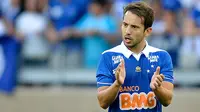 Incaran MU Menjadi Pemain Terbaik Brasil 2013