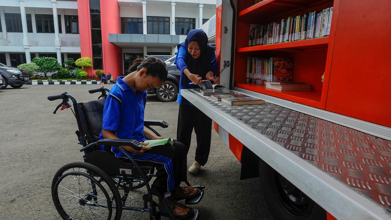 Penyandang difabel tingkatkan minat baca lewat perpustakaan keliling