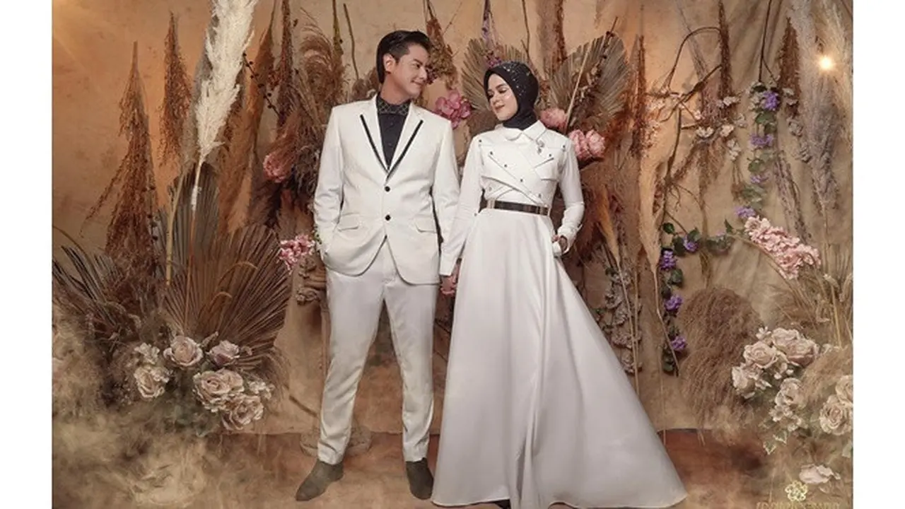 5 Foto Pemotretan Cut Meyriska dan Roger Danuarta, Elegan Berbusana Formal