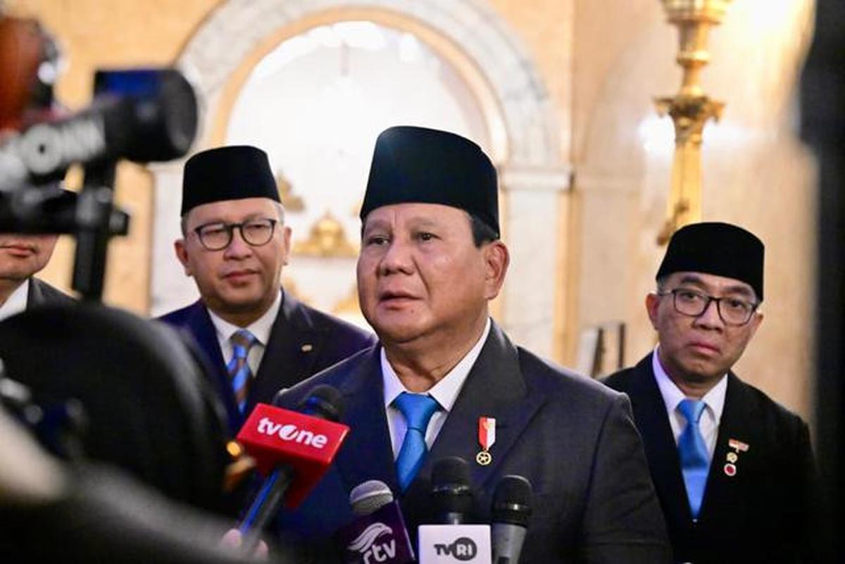 Prabowo Kumpulkan Menteri di Hambalang, Bahas Rencana Bangun 10 Kampus Kolaborasi RI dan Inggris