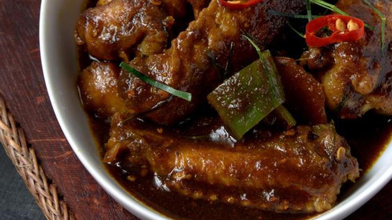 Fun Fact Ayam Kecap yang Selalu Hadir dalam Hajatan Orang Indonesia, Sudah Tahu Apa Saja?