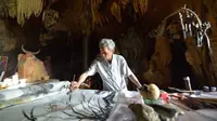 Pria tua ini sengaja tinggal di gua selama 30 tahun hanya untuk menciptakan lukisan mahakarya