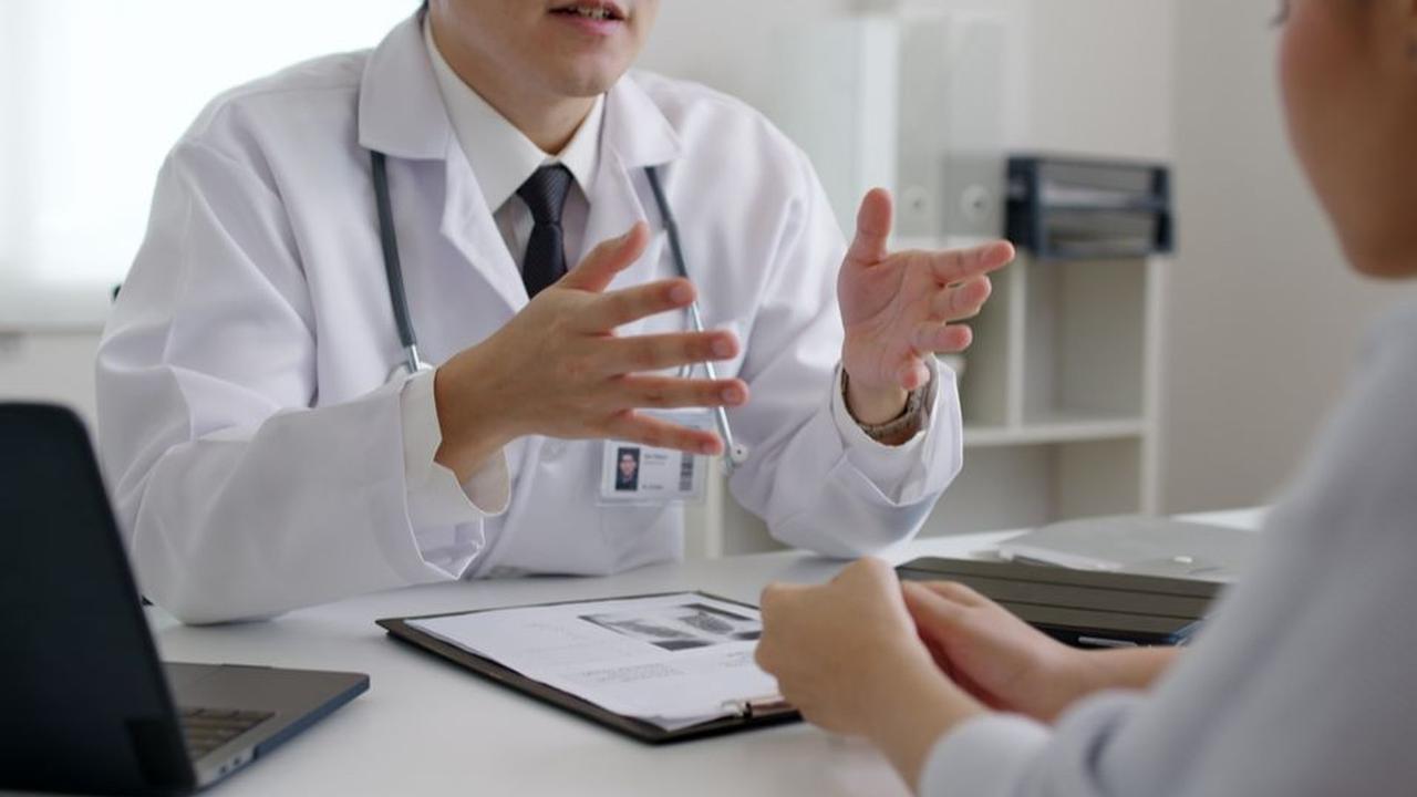 4. Berkonsultasi dengan Dokter Gigi<br>