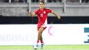 <p>Pemain Timnas Indonesia, Miliano Jonathans menggiring bola dalam laga FIFA Matchday melawan Chinese Taipei di Stadion Gelora Bung Tomo (GBT), Surabaya, Jumat (05/09/2025). (Bola.com/Abdul Aziz)</p>