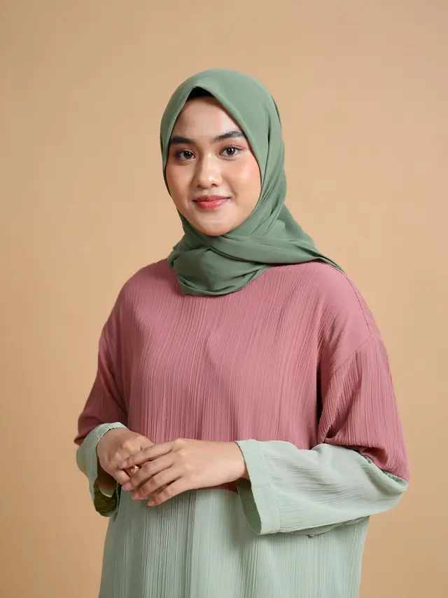Model Gamis Bahan Crinkle dengan Potongan Loose Casual
