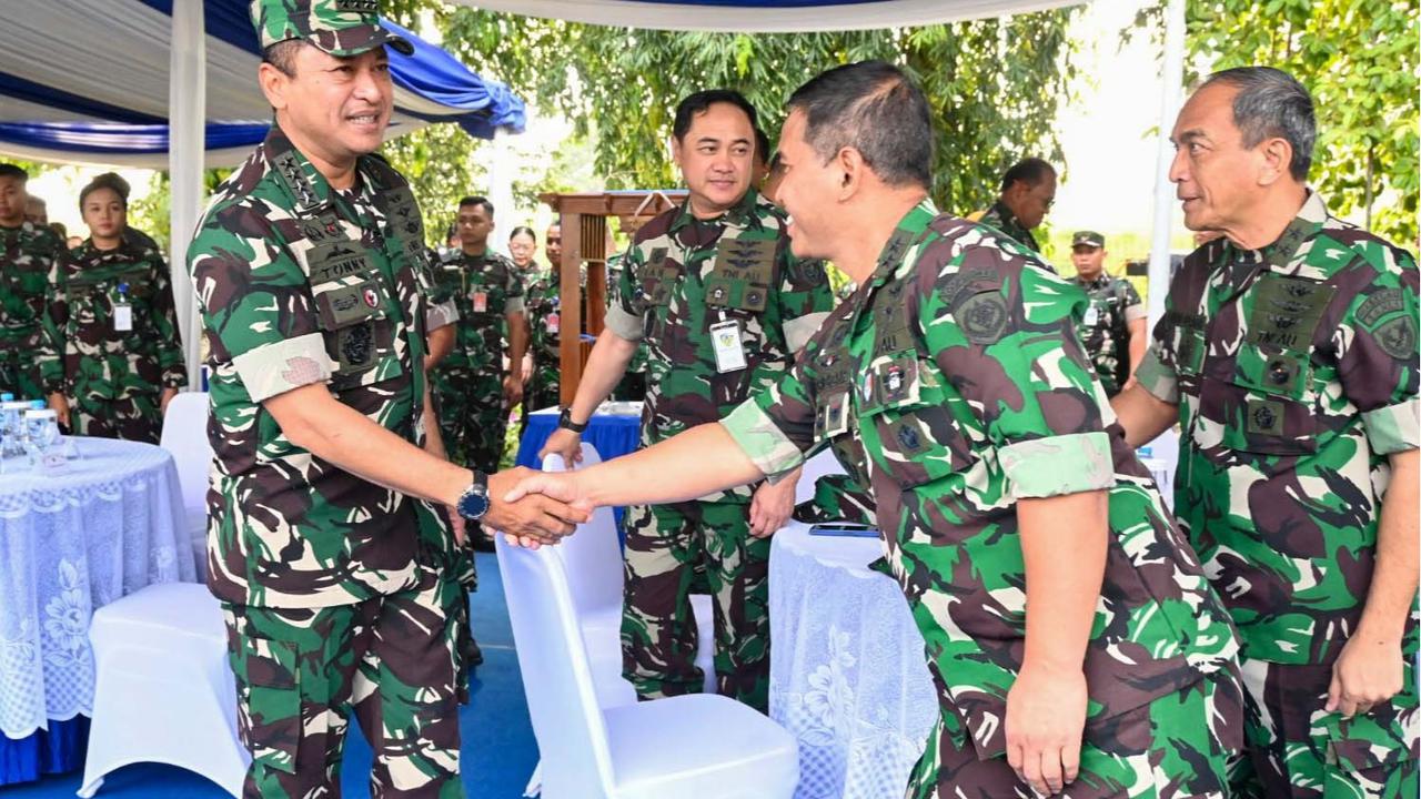 FOTO: Monumen Fokker 27 "AMPUH" Diresmikan di Lanud Halim, Simbol Sejarah TNI AU