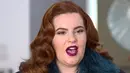 Tess Holliday baru - baru ini dikabarkan akan bergabung dengan model agency Victoria Secret untuk mengenakan produk - produk busana untuk wanita dengan ukuran besar. (Dailymail.co.uk)