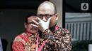 Penyidik KPK Novel Baswedan usai memneuhi panggilan penyidik Komisi Kejaksaan di Jakarta, Kamis (2/7/2020). Novel Baswedan memberikan keterangan terkait aduan masyarakat terhadap penuntut kasus penyerangan air keras pada 2017. (Liputan6.com/Johan Tallo)