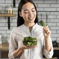 Kenali perbedaan diet plant-based dan diet vegan. (foto: jcomp/freepik)